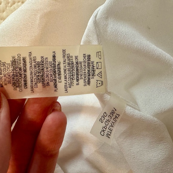 💙✨ Calvin Klein Floral Ombre Blouse — Fits Like Medium (EUC) - Picture 12 of 12